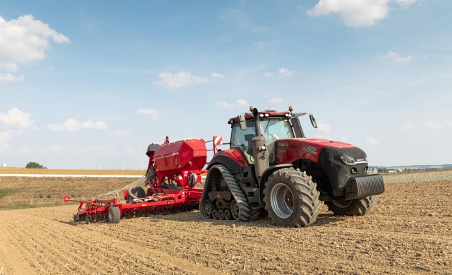 Traktorius Case IH Magnum AFS Connect™ Rowtrac serijos 379 - 396 AG