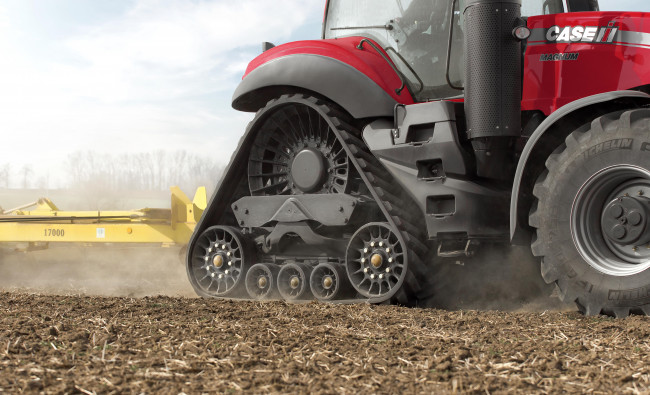 Traktorius Case IH Magnum AFS Connect™ Rowtrac serijos su galiniais vikšrais