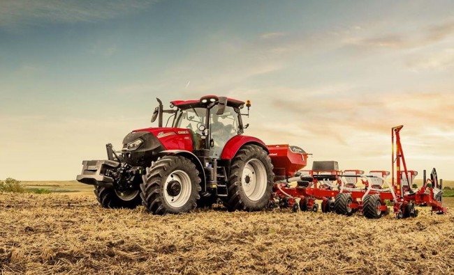 Traktorius Case IH Puma X serijos laukų arimas