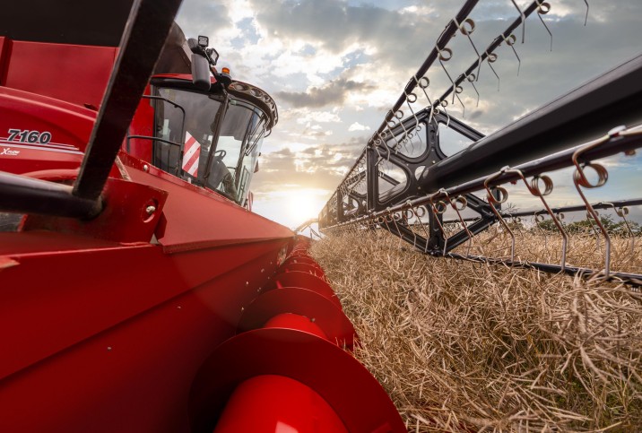 Case IH 3050 seeria heeder