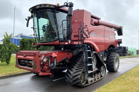 Case IH AF 8250