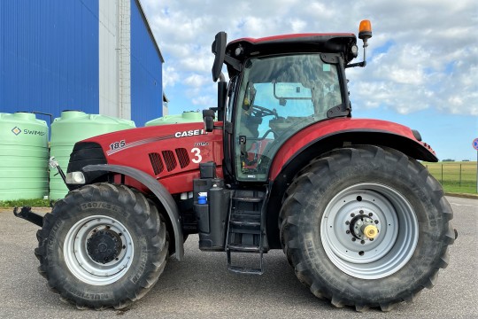 Naudotas traktorius Case IH Puma 185