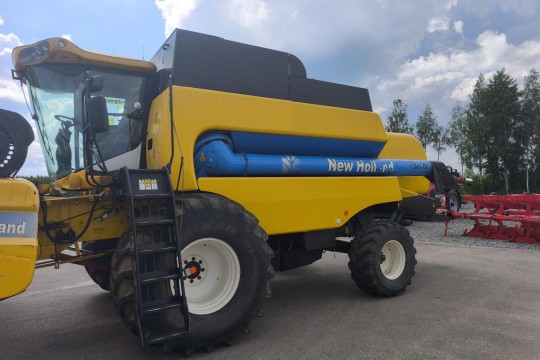 New Holland CS6080