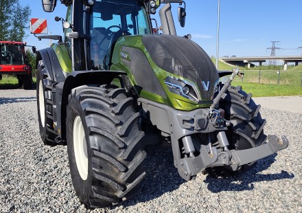 Valtra Q265 