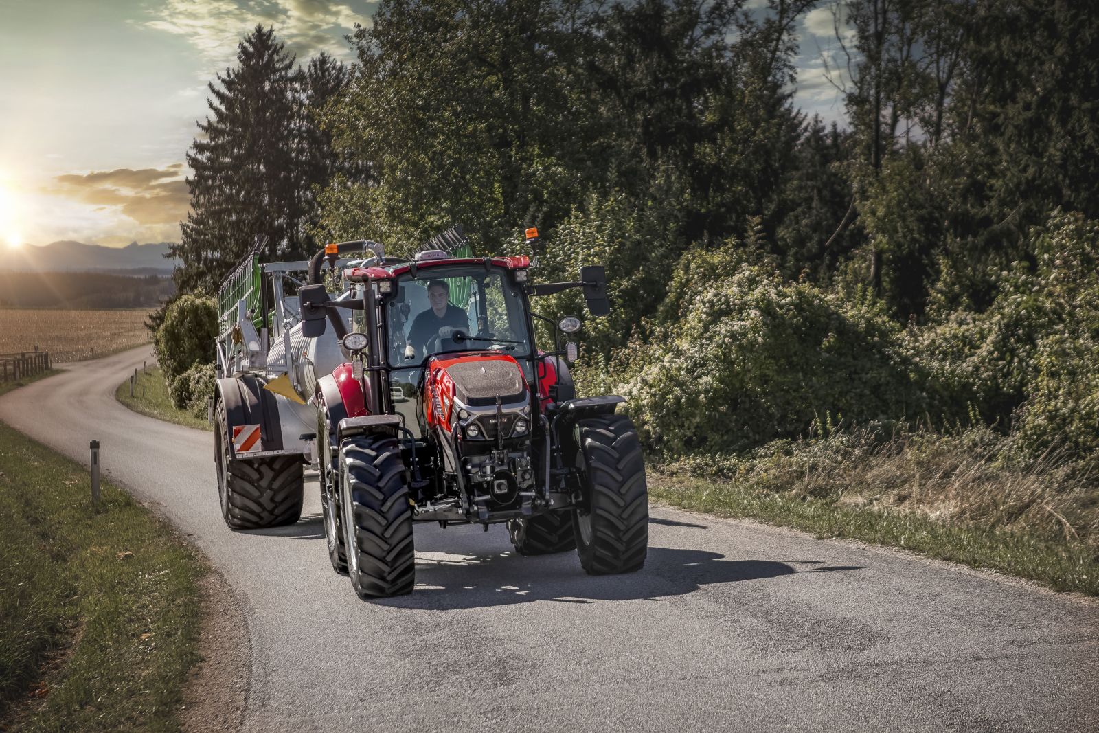 Case IH uuendas oma Farmall C seeria traktorit