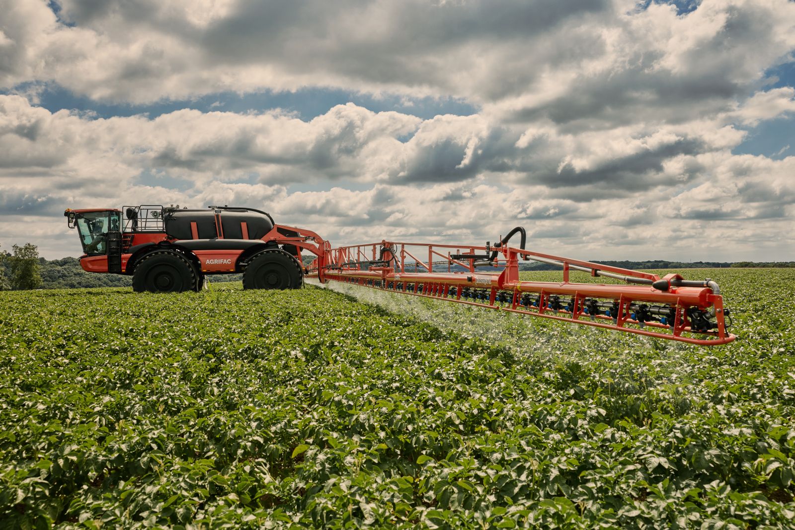 AGRIFAC uuendab oma iseliikuvate taimekaitsepritside mudelivalikut